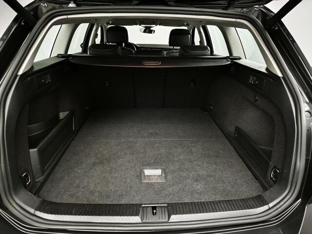 Volkswagen PASSAT Variant 1.4 TSI PHEV GTE Business Automaat | Achteruitrijcamera | Adaptieve Cruise Control | Navigatie