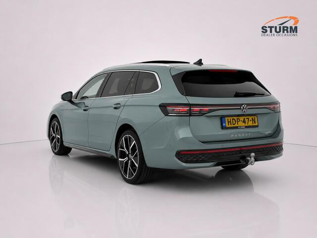 Volkswagen PASSAT Variant 1.5 eHybrid R-Line Edition NL-Auto, SoH 97% Volle Opties!