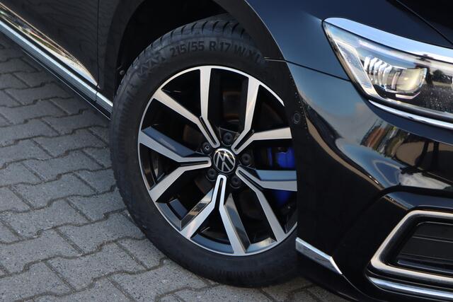 Volkswagen PASSAT Variant 1.4 TSI PHEV GTE Business | Trekhaak | Camera | Matrix |