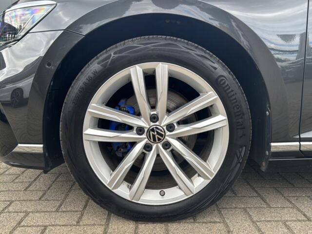 Volkswagen PASSAT 1.4 TSI DSG GTE TREKHAAK/PANO-DAK/360CAM/ELEK-KLEP/ACC/STOEL+STUURVERW