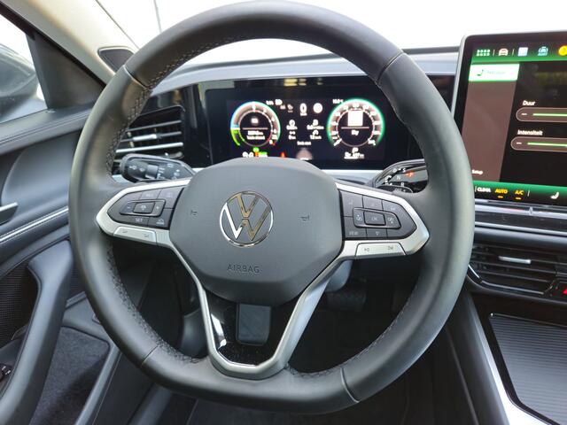 Volkswagen PASSAT Variant 1.5 eHybrid Elegance Business Inclusief Afleveringskosten