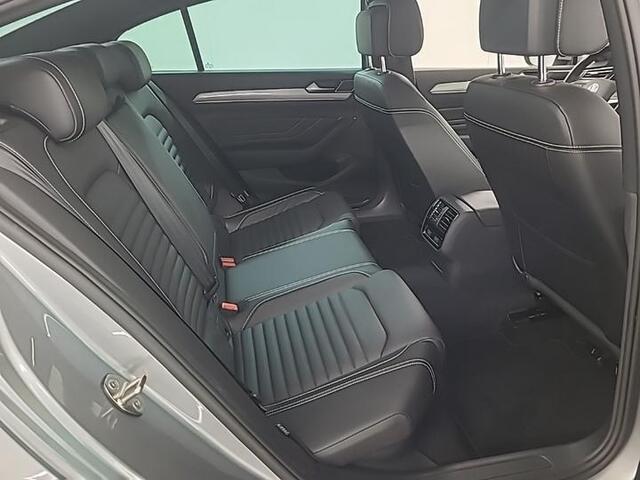 Volkswagen PASSAT 1.4 TSI PHEV GTE Business | Plug-in Hybride | Panoramadak | Head-up | Nederlandse auto origineel 10.000km | Trekhaak |
