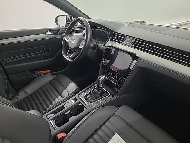 Volkswagen PASSAT 1.4 TSI PHEV GTE Business | Plug-in Hybride | Panoramadak | Head-up | Nederlandse auto origineel 10.000km | Trekhaak |