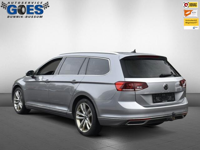 Volkswagen PASSAT Variant high/stoelvrw/trekhaak/el achter klep/carplay/clima