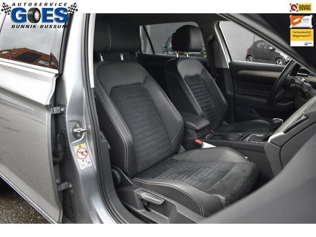 Volkswagen PASSAT Variant high/stoelvrw/trekhaak/el achter klep/carplay/clima