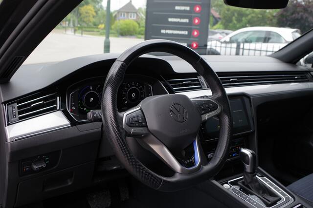 Volkswagen PASSAT Variant 1.4 TSI PHEV GTE 218 PK Business, Panoramadak, Groot-Navi, Carplay, Adap. Cruise Control