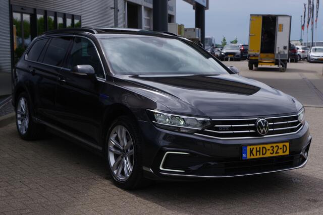 Volkswagen PASSAT Variant 1.4 TSI PHEV GTE 218 PK Business, Panoramadak, Groot-Navi, Carplay, Adap. Cruise Control