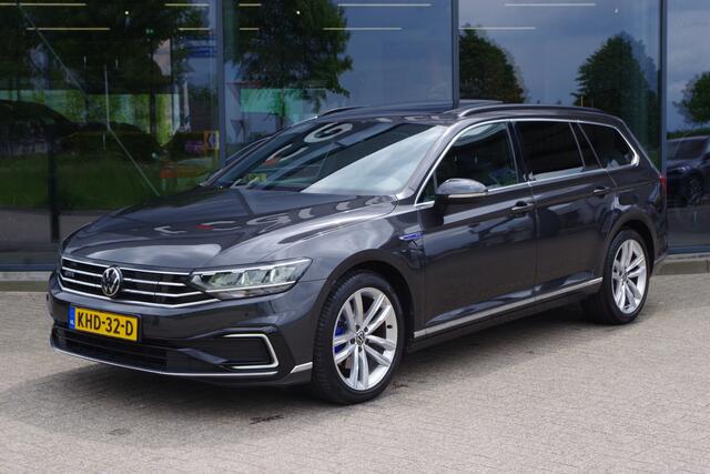 Volkswagen PASSAT Variant 1.4 TSI PHEV GTE 218 PK Business, Panoramadak, Groot-Navi, Carplay, Adap. Cruise Control