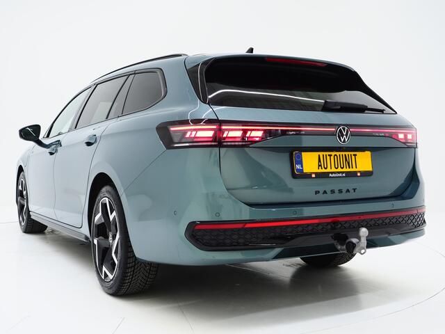 Volkswagen PASSAT Variant 1.5 eHybrid R-Line Edition | Panoramadak | Vol Leder | Harman/Kardon | HUD | Massage | Trekhaak