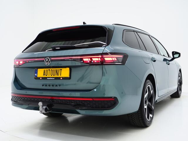 Volkswagen PASSAT Variant 1.5 eHybrid R-Line Edition | Panoramadak | Vol Leder | Harman/Kardon | HUD | Massage | Trekhaak