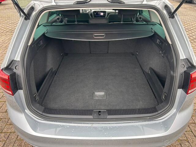 Volkswagen PASSAT 2.0 TDI TREKHAAK/CAMERA/ACC/MEMORY/HARMANKARDON/STOELVERW