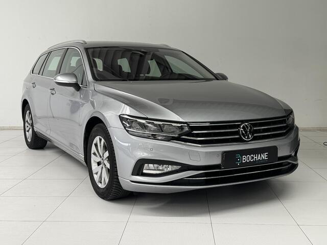 Volkswagen PASSAT Variant 1.5 TSI Business | Achteruitrijcamera | Navigatie | Elektrische Achterklep | Climate Control |