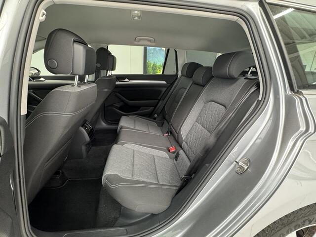 Volkswagen PASSAT Variant 1.5 TSI Business | Achteruitrijcamera | Navigatie | Elektrische Achterklep | Climate Control |
