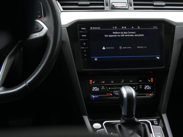 Volkswagen PASSAT Variant 1.4 TSI eHybrid 218 pk GTE | Panoramadak | Trekhaak | Discover Pro | 360 camera | Head-up Display | IQ Light | Geheugen-/massagestoel | Stuur-/stoelverwarming