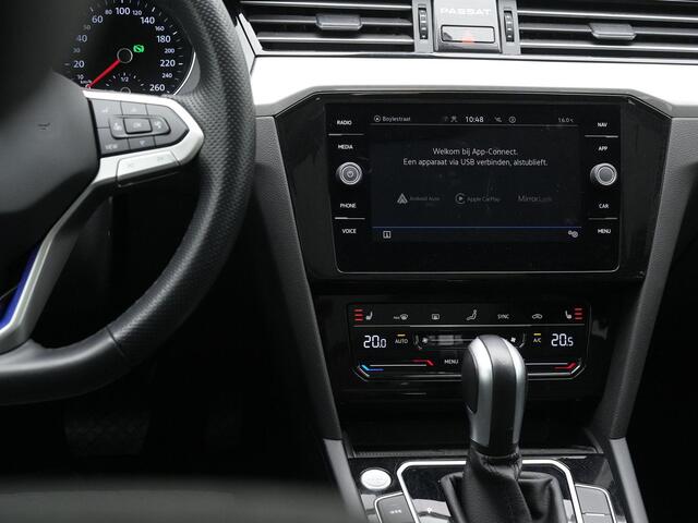 Volkswagen PASSAT Variant 1.4 TSI 218 pk PHEV GTE | Panoramadak | Trekhaak | Achteruitrijcamera | Adaptive Cruise | Stuur-/stoelverwarming