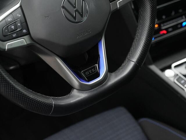 Volkswagen PASSAT 1.4 TSI 218 pk PHEV GTE Business | Trekhaak | Discover Pro | IQ Light | Achteruitrijcamera | Adaptive Cruise | Elektrische achterklep
