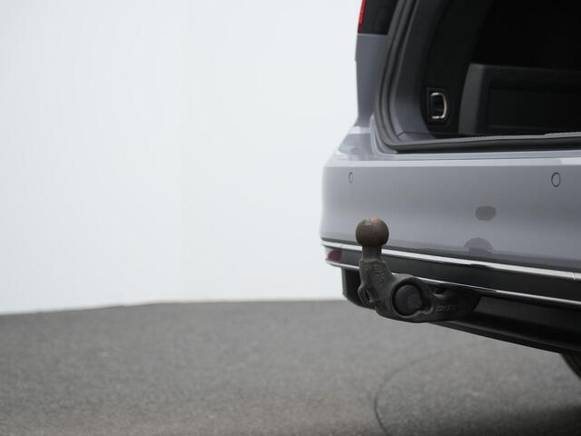 Volkswagen PASSAT 1.4 TSI 218 pk PHEV GTE | Trekhaak | IQ Light | Achteruitrijcamera | Adaptive Cruise | Stoelverwarming