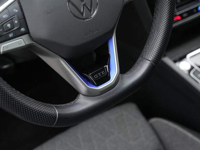 Volkswagen PASSAT 1.4 TSI 218 pk PHEV GTE | Trekhaak | IQ Light | Achteruitrijcamera | Adaptive Cruise | Stoelverwarming