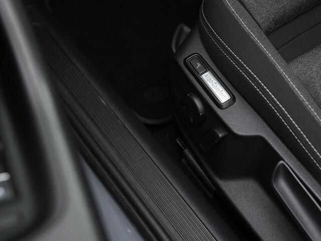 Volkswagen PASSAT 1.4 TSI 218 pk PHEV GTE | Trekhaak | IQ Light | Achteruitrijcamera | Adaptive Cruise | Stoelverwarming