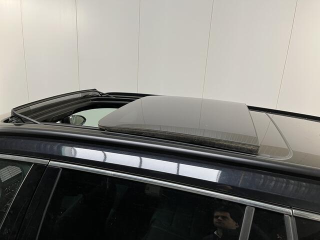 Volkswagen PASSAT Variant 1.4 TSI PHEV GTE / AUTOMAAT/ PANO/ TREKHAAK/ ACC/ STUUR+STOELVERWARM./ MEMORY SEAT/ MASSAGE/ DODEHOEK/ ELEK.ACHTERKLEP/ PARK.SENSOR.V+A/ CAMERA/ KEYLESS/ APP-CONNECT/ NAVI/ DAB/ CLIMA/ LED/ 18'' LMV