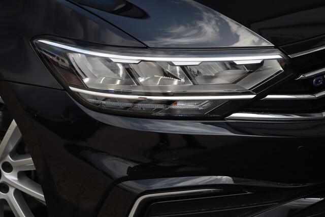 Volkswagen PASSAT Variant 1.4 TSI PHEV GTE Business | ACC | Camera | Winter Pakket |