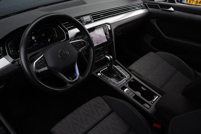 Volkswagen PASSAT Variant 1.4 TSI PHEV GTE Business | ACC | Camera | Winter Pakket |