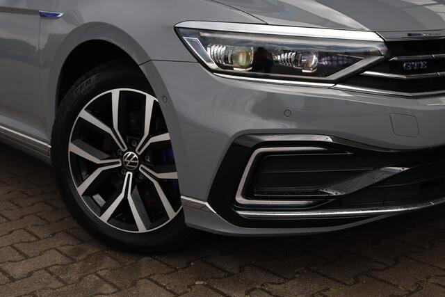 Volkswagen PASSAT Variant 1.4 TSI PHEV GTE Business | Trekhaak | 360 Camera | Matrix |