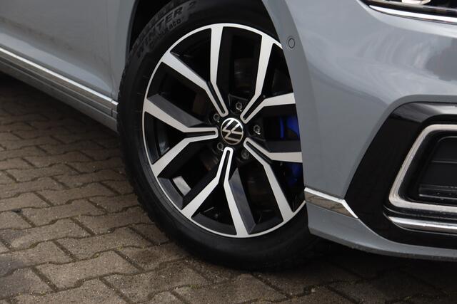 Volkswagen PASSAT Variant 1.4 TSI PHEV GTE Business | Trekhaak | 360 Camera | Matrix |