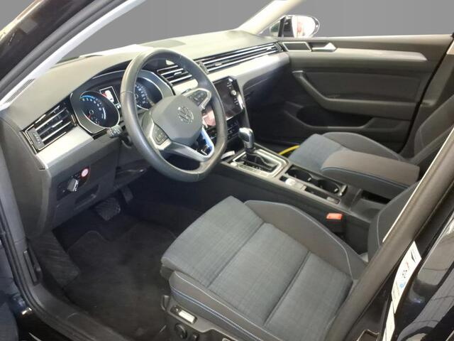 Volkswagen PASSAT Variant GTE 1.4 TSI eHybrid 218pk PHEV Business / Camera / Travel Assist / Navigatie