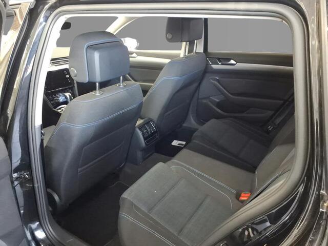 Volkswagen PASSAT Variant GTE 1.4 TSI eHybrid 218pk PHEV Business / Camera / Travel Assist / Navigatie