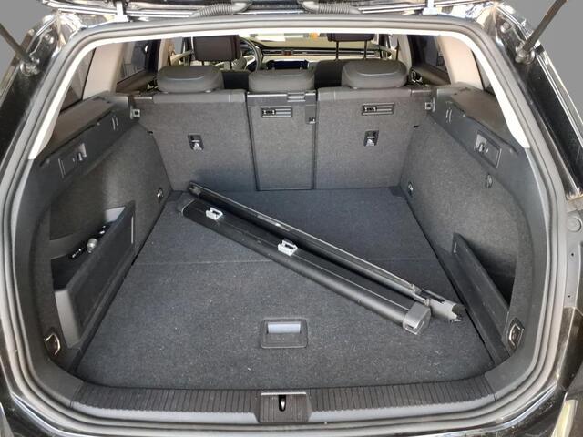 Volkswagen PASSAT Variant GTE 1.4 TSI eHybrid 218pk PHEV Business / Camera / Travel Assist / Navigatie