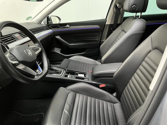 Volkswagen PASSAT Variant 1.4 TSI PHEV GTE / AUTOMAAT/ PANO/ LEER/ STANDKACHEL/ DCC/ 360 CAMERA/ MEMORY SEAT/ MASSAGE/ STUUR+STOELVERWARM./ ACC/ DODEHOEK/ KEYLESS/ ELEK.ACHTERKLEP/ APP-CONNECT/ DAB/ NAVI/ LED/ CLIMA/ 18'' LMV