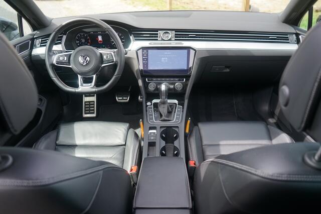 Volkswagen PASSAT Variant 1.4 TSI Highline 3X R-Line Automaat Panoramadak