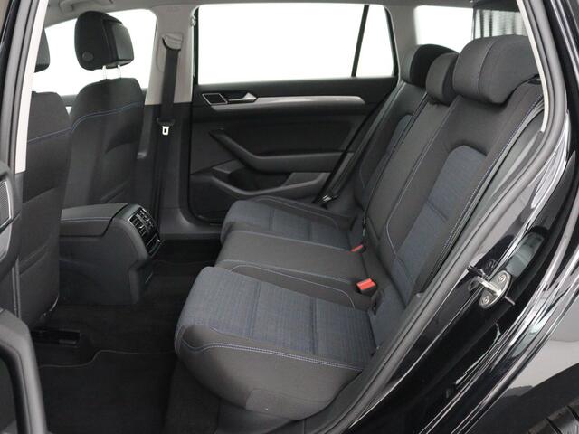 Volkswagen PASSAT 1.4 TSI PHEV GTE | SOH 95,9% | Stoelverwarming | Massage | Camera | Carplay | Adaptive cruise | Matrix LED | Navigatie | Climate control | Bluetooth | Plug In