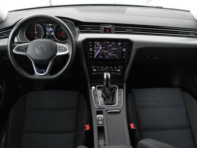 Volkswagen PASSAT 1.4 TSI PHEV GTE | SOH 95,9% | Stoelverwarming | Massage | Camera | Carplay | Adaptive cruise | Matrix LED | Navigatie | Climate control | Bluetooth | Plug In