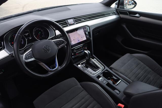 Volkswagen PASSAT Variant 1.4 TSI PHEV GTE Business | ACC | Camera | Matrix |
