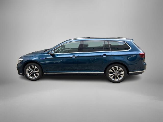 Volkswagen PASSAT Variant 1.4 TSI 218pk DSG PHEV GTE Business · Panoramadak · 360 Camera · Wegklapbare Trekhaak · Stoelverwarming Voor&-Achter · Head-Up · 17'' Inch ·