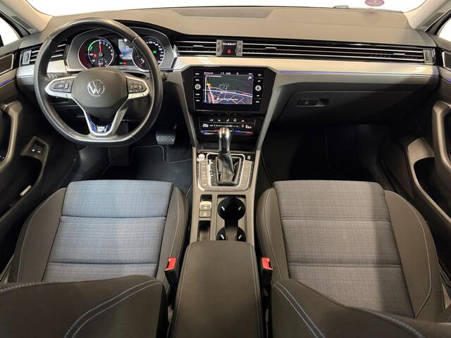 Volkswagen PASSAT Variant 1.4 TSI PHEV GTE Business I Trekhaak I Camera I Elek. Achterklep