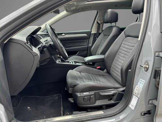 Volkswagen PASSAT Variant 1.4 TSI 218pk DSG PHEV GTE Business · Panoramadak · Camera · Inklap. Trekhaak · Keyless · Stoelverwarming · Apple/Android Car Play · Massagefunctie Bestuurdersstoel ·