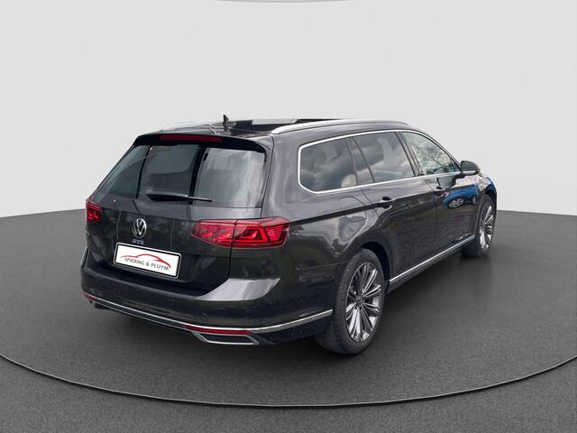 Volkswagen PASSAT Variant 1.4 TSI PHEV GTE Business Pano/schuif | Stoelverw. | Adap.