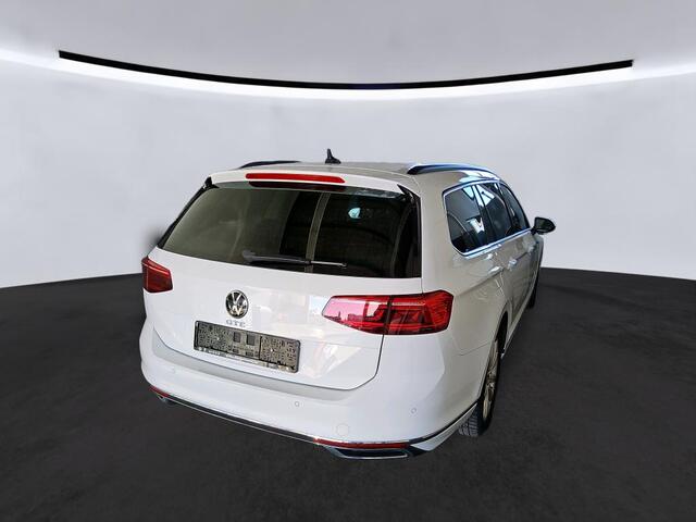 Volkswagen PASSAT Variant GTE 1.4 TSI eHybrid 218pk PHEV Business / Panoramadak / iQ Light / Massage / Travel Assist