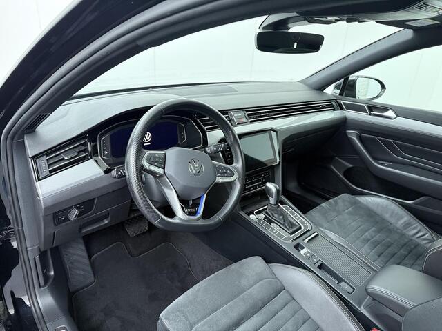 Volkswagen PASSAT Variant 1.4 TSI PHEV GTE Business | 218 PK | SoH 94% | Panoramadak | Bestuurdersstoel ErgoComfort | Adaptive cruise control | Navigatiesysteem |