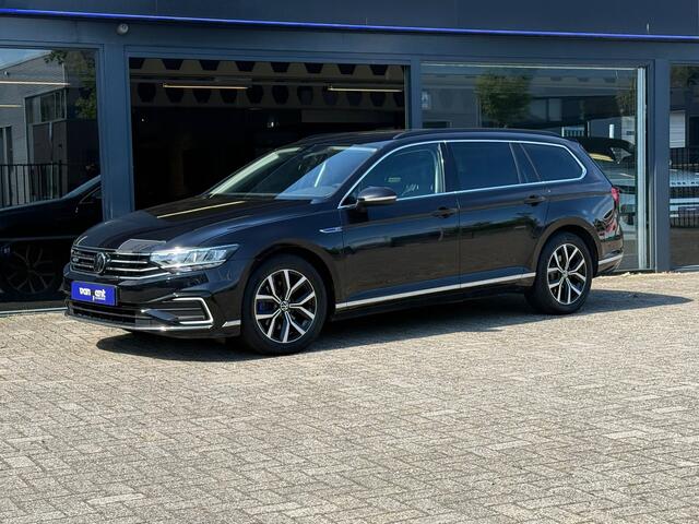 Volkswagen PASSAT Variant 1.5 eHybrid Business Alcantara | SOH 95% | Massage | Adaptive Cruise | GTE | 12 MND Garantie | Afleverbeurt |