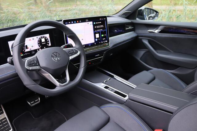 Volkswagen PASSAT Variant 1.5 eHybrid 272PK R-Line Black Style Leder/Pano/IQ.Light/360/Headup/HK/Navi Max/ACC/19"/Trekhaak wegkl.