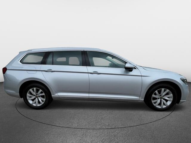 Volkswagen PASSAT Variant 1.5 TSI Business Aut | Camera | Voorruit verwarming