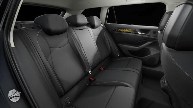 Volkswagen PASSAT Variant 1.5 eHybrid Business | Wordt verwacht | Trekhaak | HUD | Elec. klep | DCC |