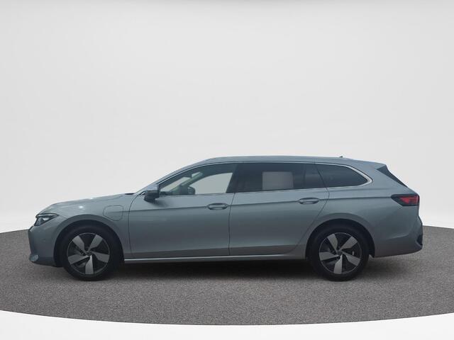 Volkswagen PASSAT Variant 1.5 eHybrid Business PHEV |Trekhaak | LED | ACC| A. Camera | HUD |