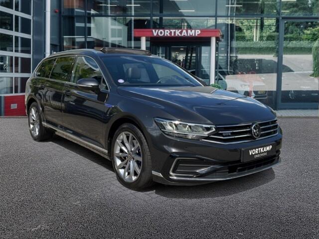 Volkswagen PASSAT 1.4 TSI GTE DSG BUSINESS TREKHAAK/LEDER/CAMERA/PANO-DAK/ACC/STANDKACHEL/STOELVERW