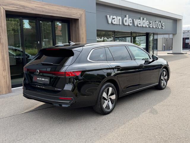 Volkswagen PASSAT Variant 1.5 eHybrid Business | Trekhaak | 360 Camera | Elek. Achterklep | 4-Season | Head up | Rijklaar incl. garantie