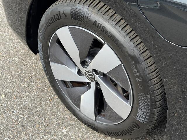 Volkswagen PASSAT Variant 1.5 eHybrid Business | Trekhaak | 360 Camera | Elek. Achterklep | 4-Season | Head up | Rijklaar incl. garantie